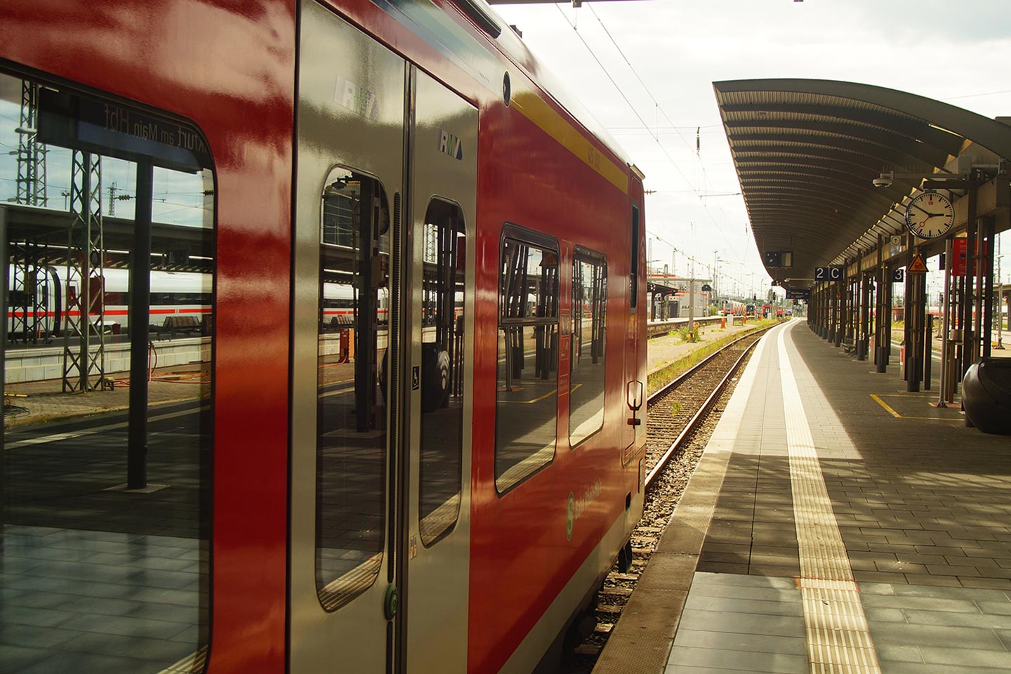 VIS A VIS – S-Bahn